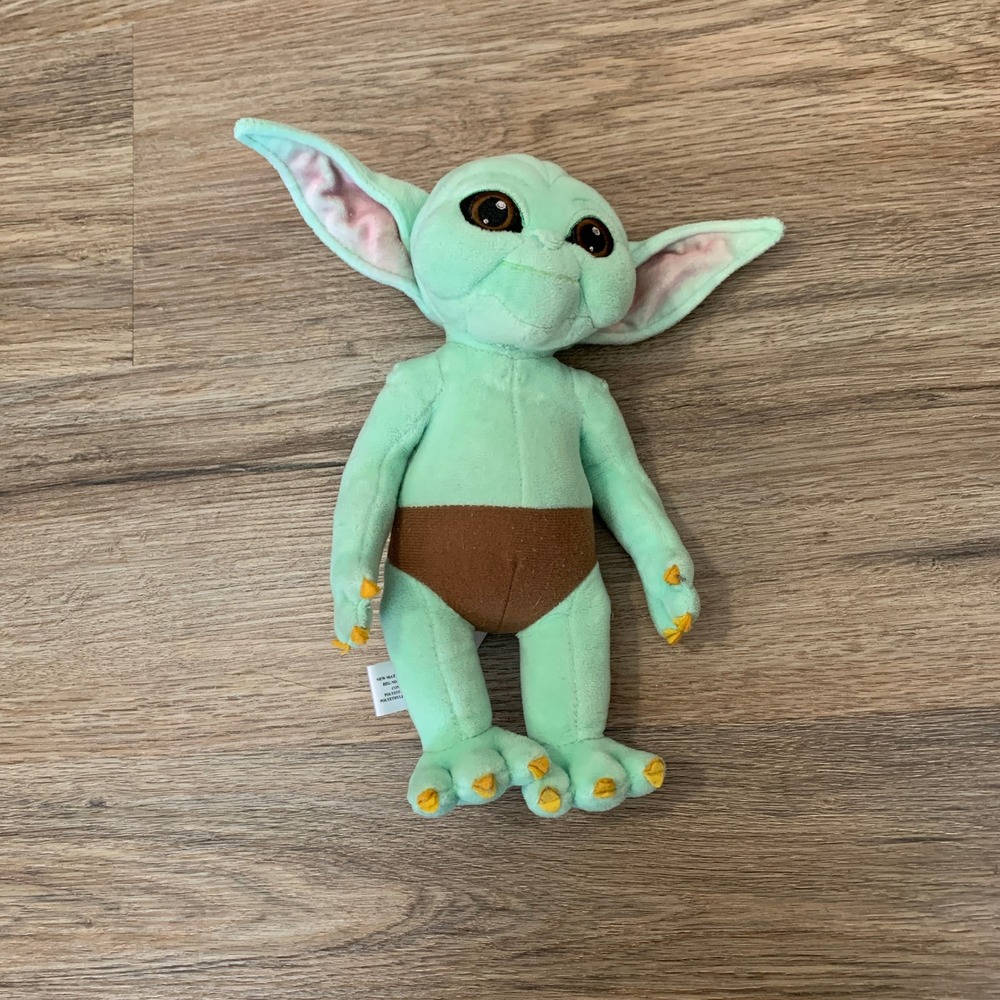 Disney Store Star Wars The Child Grogu Plush The Mandalorian 11 inch Toy